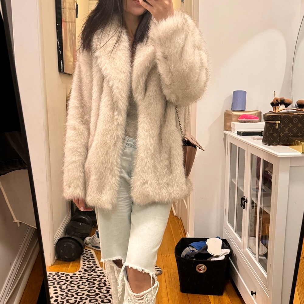 Cozy Faux Fur Jacket in Light Beige - Women’s Elegant Outerwear - Picture 3 of 11